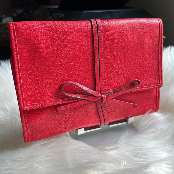 Stella & Dot Accessories - Stella & dot bring your bling travel jewelry holder organizer